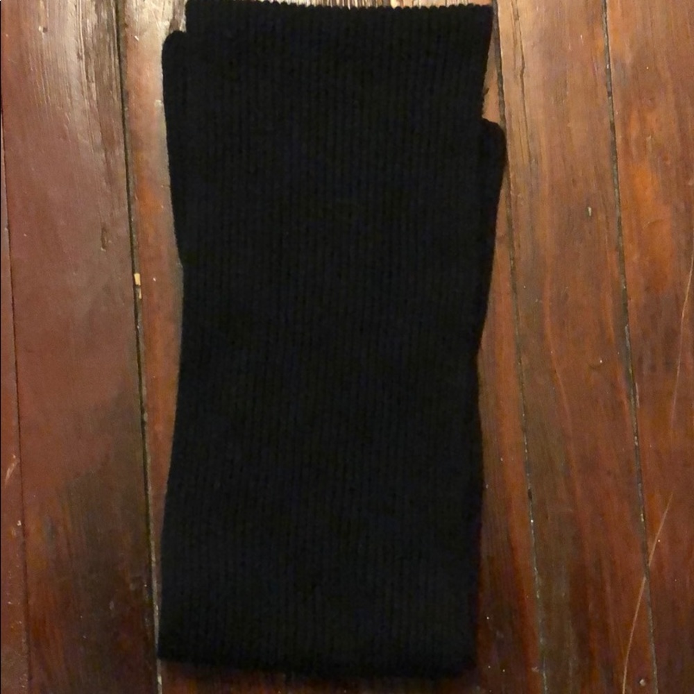 Black wool scarf